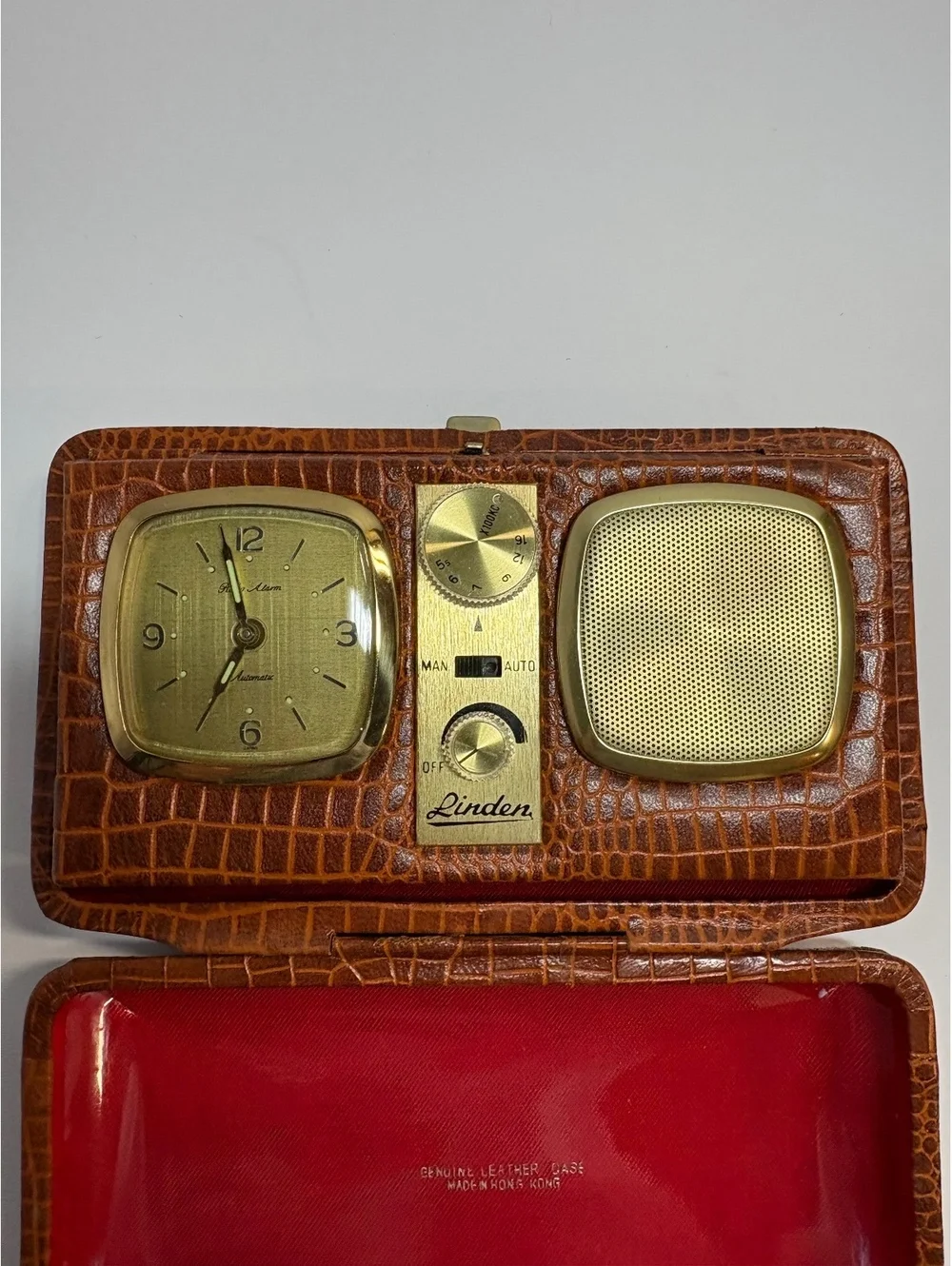 Vintage Linden Travel Alarm Clock Radio Leather Croc Case Hong Kong UNTESTED